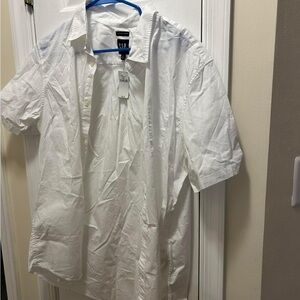 Gap men’s button down short sleeve